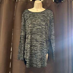 Apt 9 Marbled Heathered Black and White Long Sleeve Tunic Sweater